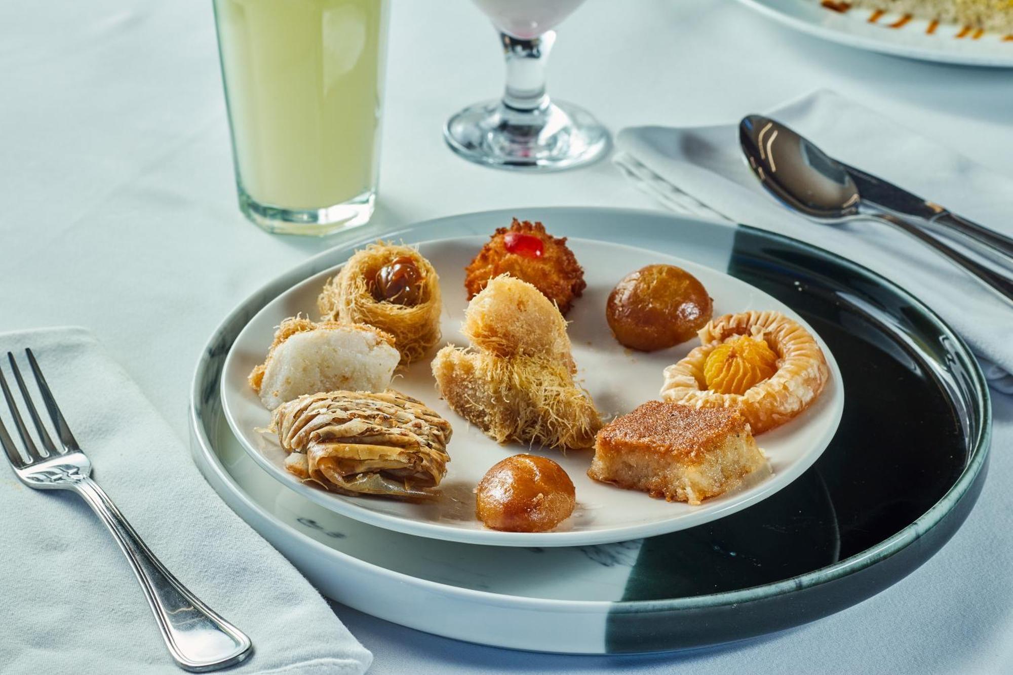 סוחאג' Al Fanar Azur Hotel מראה חיצוני תמונה