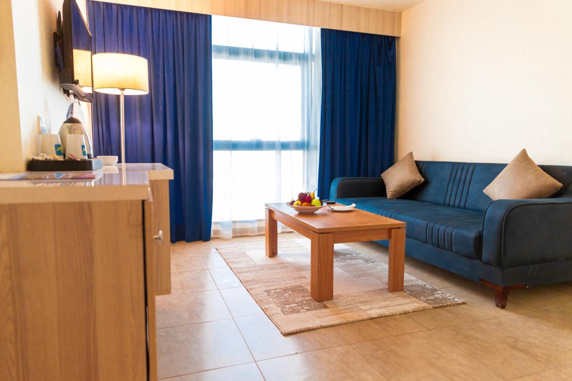 סוחאג' Al Fanar Azur Hotel מראה חיצוני תמונה